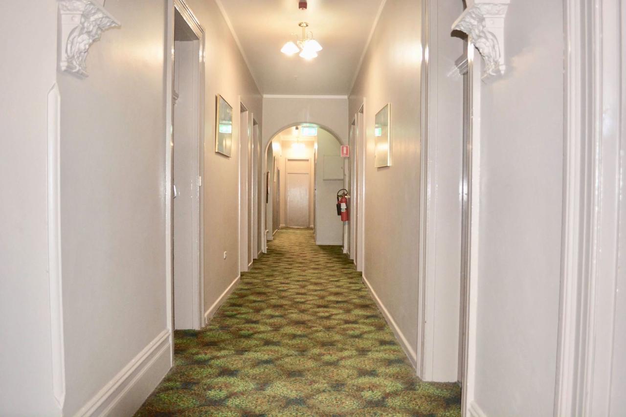 Commercial Hotel Motel Lithgow Exterior photo